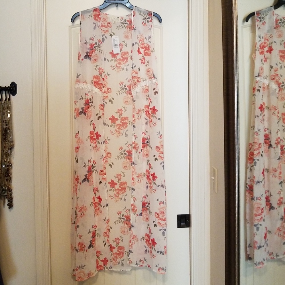 Floral duster